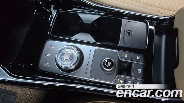 Kia Sorento 2025 — Фото 9/20