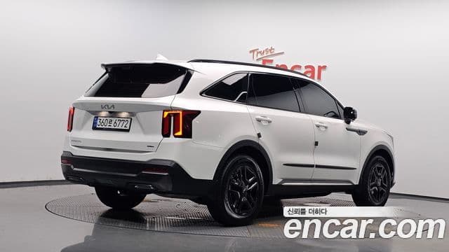 Kia Sorento 2024 — Фото 2/20
