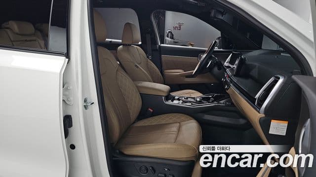 Kia Sorento 2024 — Фото 11/20