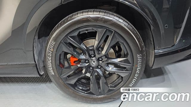 Lexus RX500h 2025 — ფოტო 24/41