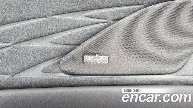 Lexus RX500h 2025 — ფოტო 36/41