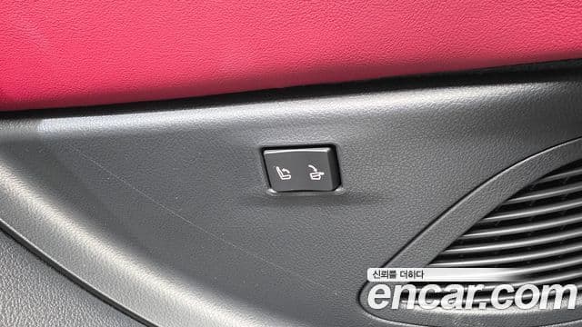 Lexus RX500h 2025 — ფოტო 30/41