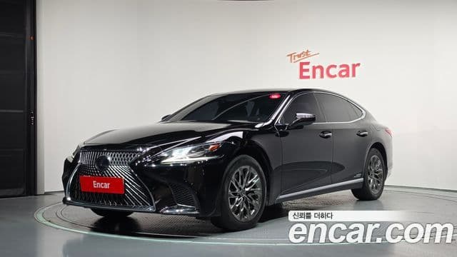 Lexus LS500h 2018 — ფოტო 3/20