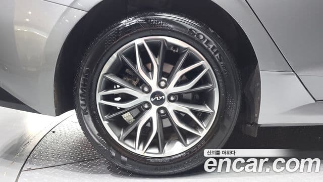 Kia K5 2022 — Photo 7/30