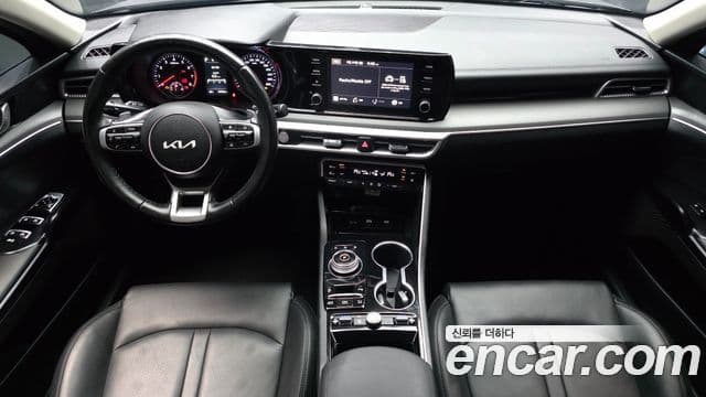 Kia K5 2022 — Photo 2/30