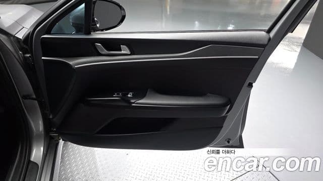 Kia K5 2022 — Photo 27/30