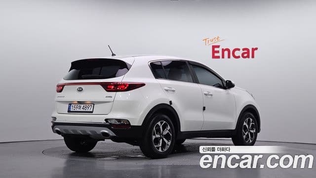 Kia Sportage The Bold 2021 — Фото 2/20