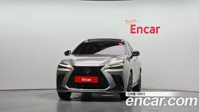 Lexus NX450h+ 2024 — Фото 3/20