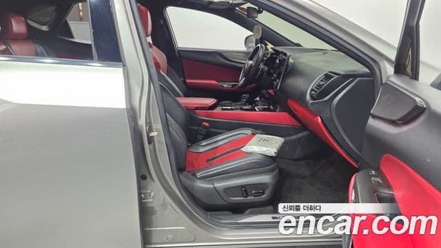 Lexus NX450h+ 2024 — ფოტო 13/37