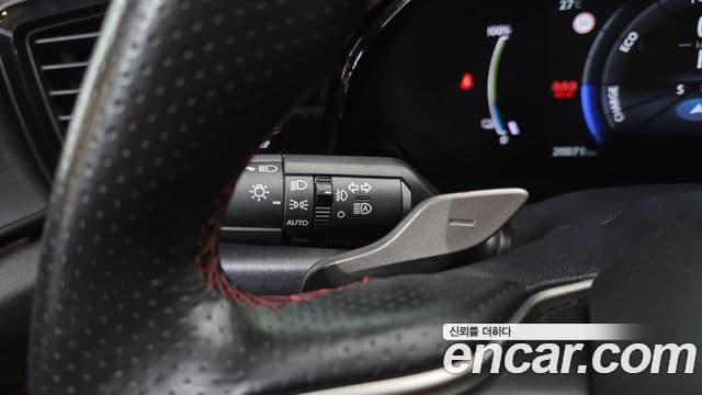 Lexus NX450h+ 2024 — ფოტო 29/37