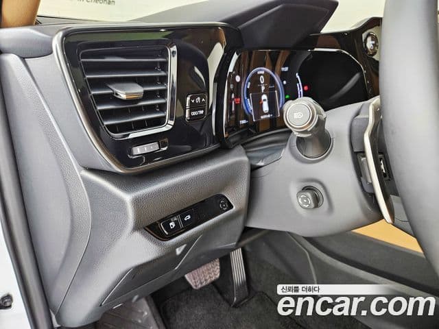 Lexus NX350h 2025 — Фото 13/20