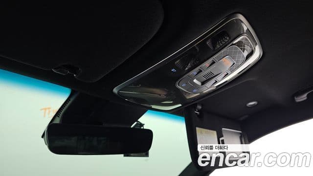 Genesis GV70 2021 — Şəkil 25/33