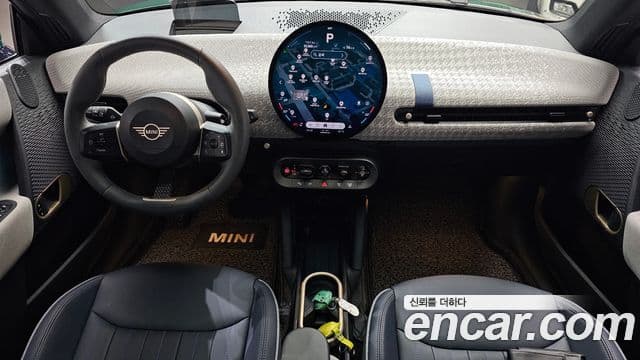 Mini Cooper Electric 2024 — ფოტო 4/35
