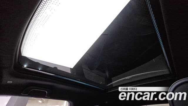 Mini Cooper Electric 2024 — ფოტო 27/35