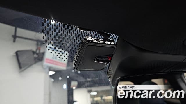 Mini Cooper Electric 2024 — ფოტო 28/35