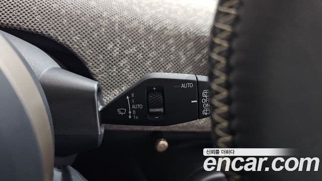 Mini Cooper Electric 2024 — ფოტო 34/35