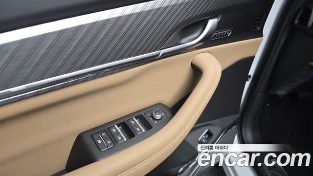 Renault Samsung Grand Koleos 2025 — Photo 17/36