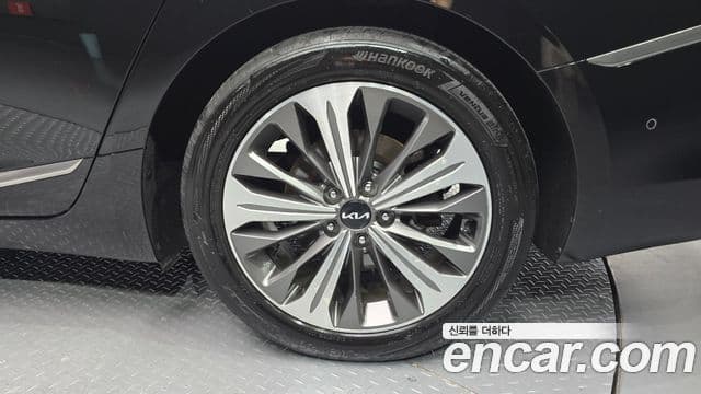 Kia K8 2022 — Şəkil 23/33