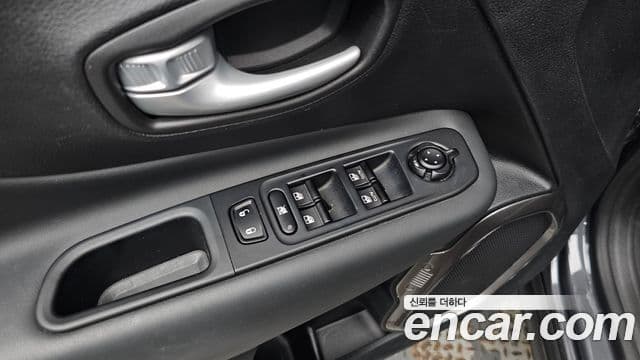 Jeep Renegade 2023 — Şəkil 5/38