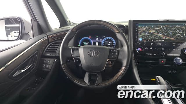 Toyota Alphard 2024 — Фото 12/20