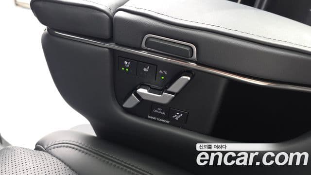 Toyota Alphard 2024 — Фото 18/20