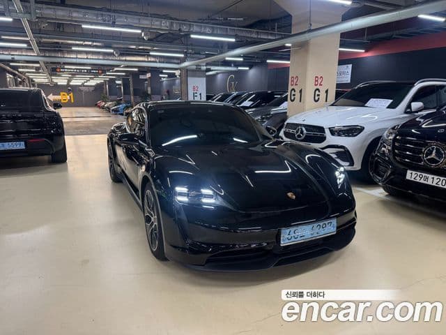 Porsche Taycan 2022 — ფოტო 5/20