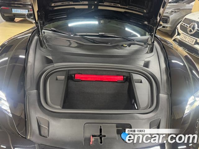 Porsche Taycan 2022 — ფოტო 3/20