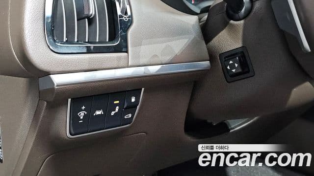 Kia Stinger 2018 — Фото 19/20