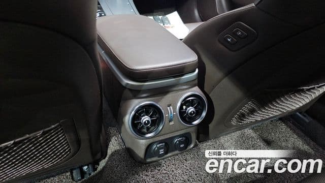 Kia Stinger 2018 — Şəkil 30/37