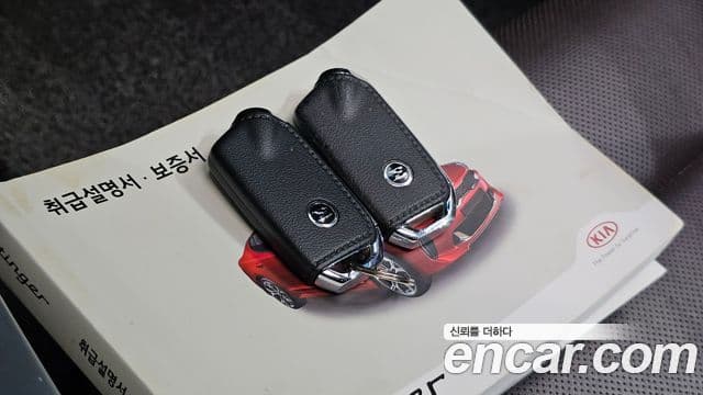 Kia Stinger 2018 — Şəkil 36/37
