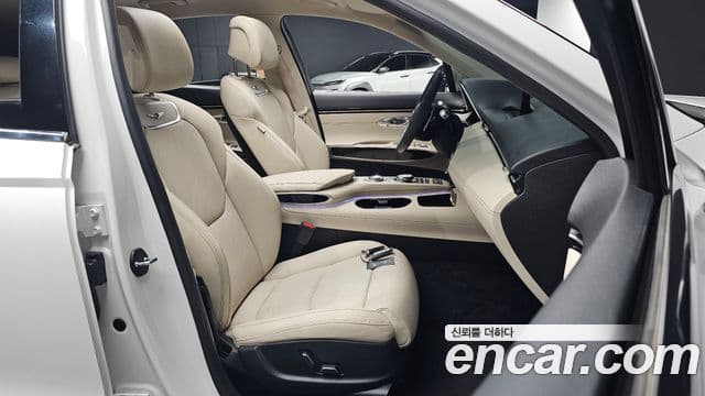 Genesis GV70 2022 — ფოტო 26/30