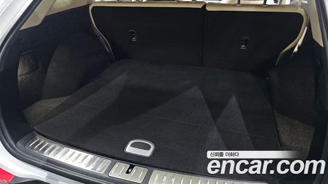 Genesis GV70 2022 — ფოტო 25/30