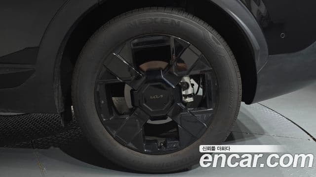 Kia Sportage 2025 — Photo 7/38