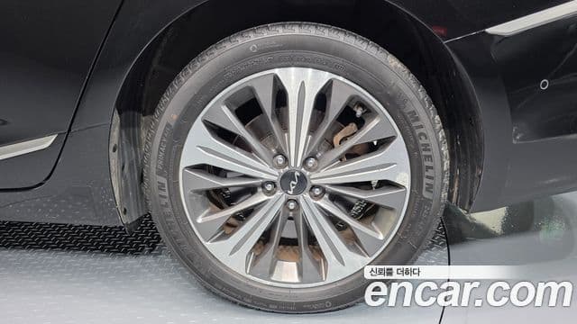 Kia K8 2021 — ფოტო 10/32