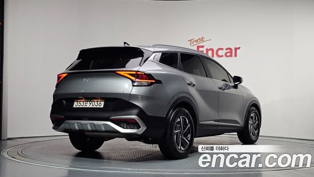 Kia Sportage 2022 — Фото 2/20