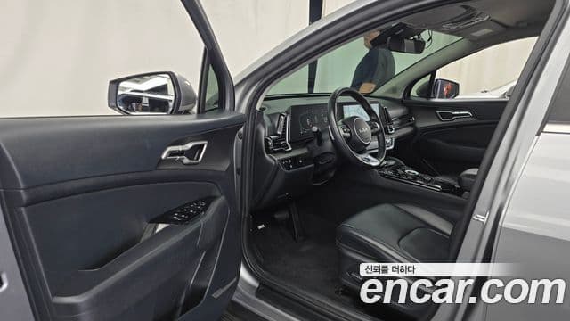 Kia Sportage 2022 — Фото 10/20