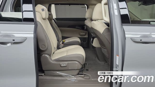 Kia Carnival 2024 — Фото 11/20