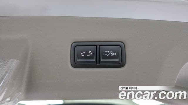 Kia Carnival 2024 — Фото 17/20