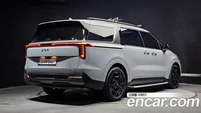 Kia Carnival 2025 — Фото 2/20