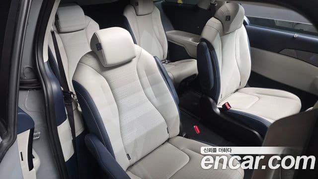 Kia Carnival 2025 — Фото 11/20
