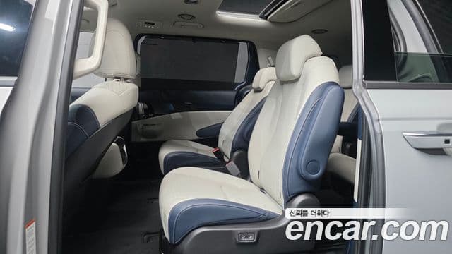 Kia Carnival 2025 — Фото 12/20