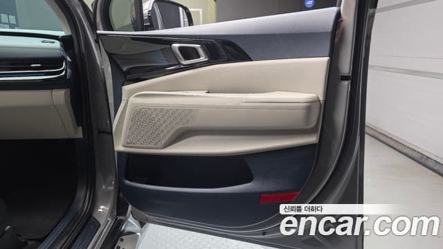 Kia Carnival 2025 — Photo 4/32