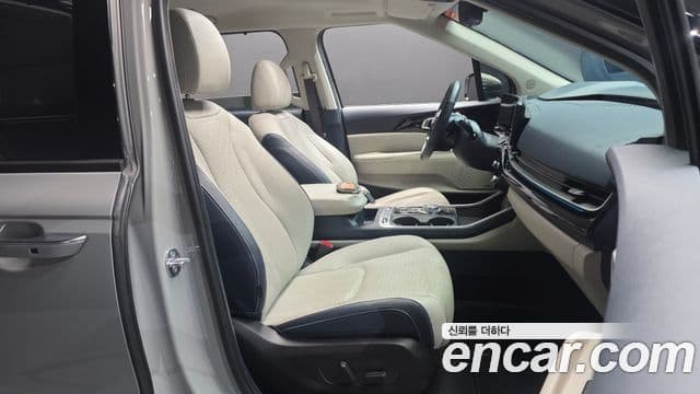 Kia Carnival 2025 — Photo 5/32
