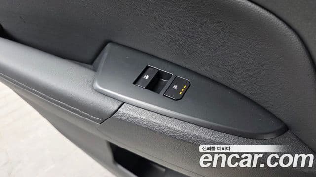 Kia Sportage 2025 — Фото 19/20