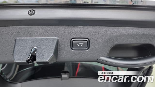 Kia Sportage 2025 — Şəkil 24/36