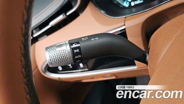 Genesis GV70 2022 — Photo 22/35