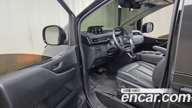 Hyundai Staria 2024 — Фото 10/20