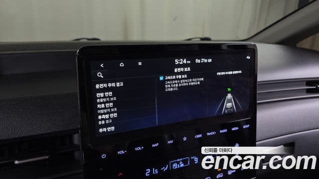 Hyundai Staria 2024 — Фото 16/20