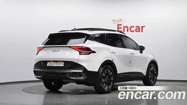 Kia Sportage 2021 — Фото 2/20