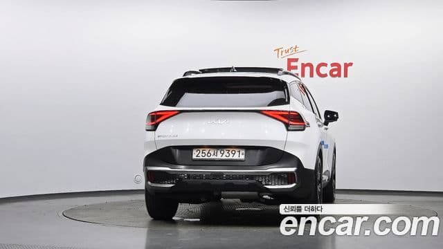 Kia Sportage 2021 — Фото 4/20